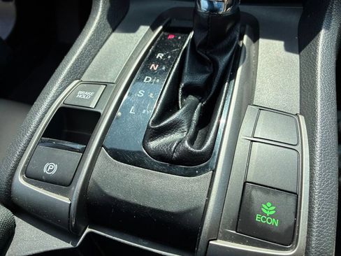 Used 2018 Honda Civic LX image 29