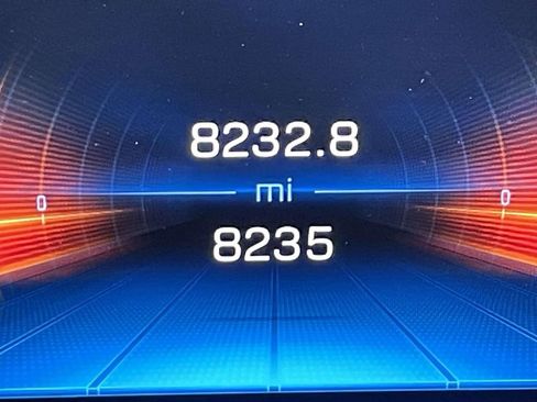 Used 2025 Mercedes-Benz GLB 35 AMG 4MATIC image 45