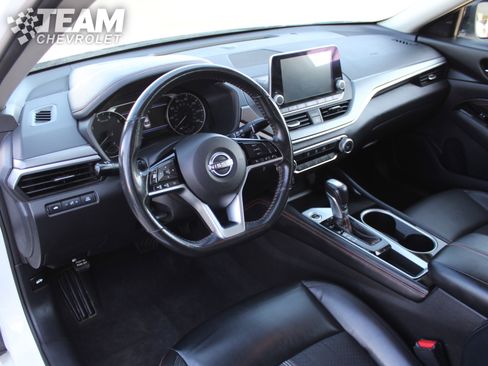 Used 2023 Nissan Altima 2.5 SR image 12