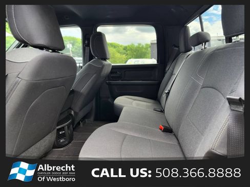 Used 2024 RAM 2500 Tradesman w/ Chrome Appearance Group AWD/4WD image 16