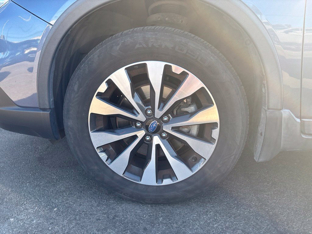 Used 2017 Subaru Outback 3.6R Limited AWD/4WD image 10