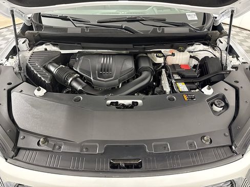 Used 2025 Buick Enclave Avenir w/ Super Cruise Package FWD image 32