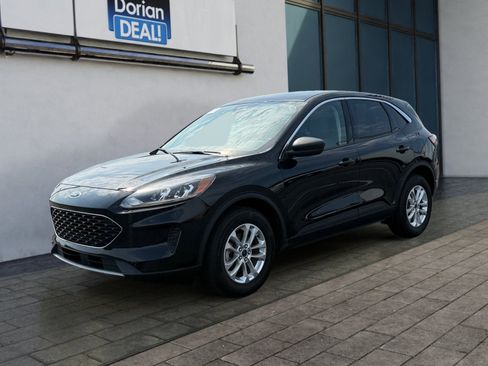 Certified 2022 Ford Escape SE w/ Cold Weather Package image 7