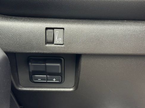 Used 2025 Chevrolet Colorado Trail Boss image 23