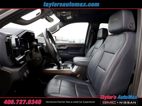 Used 2023 Chevrolet Silverado 1500 High Country w/ Technology Package image 5