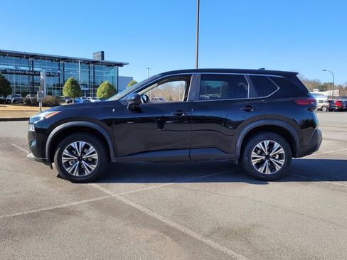 Used 2023 Nissan Rogue SV image 8