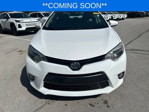Used 2016 Toyota Corolla LE FWD image 2