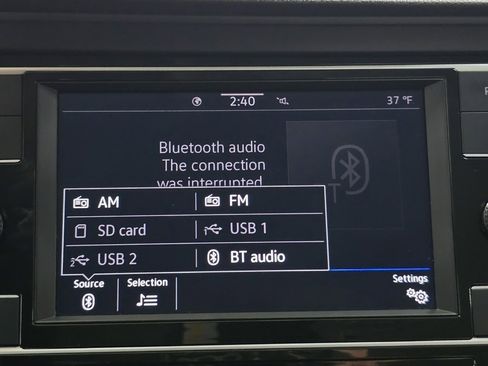 Used 2024 Volkswagen Jetta S image 4