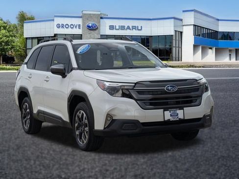 Certified 2025 Subaru Forester Premium w/ Convenience Package #1 AWD/4WD image 8