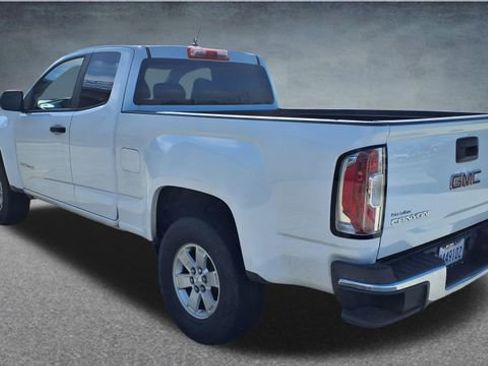 Used 2018 GMC Canyon W/T w/ Convenience Package RWD image 4