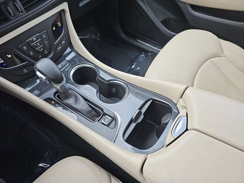 Used 2017 Buick Envision Essence image 27