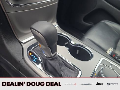Used 2018 Jeep Grand Cherokee Limited AWD/4WD image 23