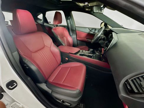 Used 2025 Lexus NX 250 FWD w/ Towing Package (2000 Lbs) image 32