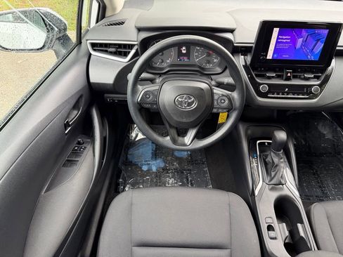 Used 2024 Toyota Corolla LE image 14