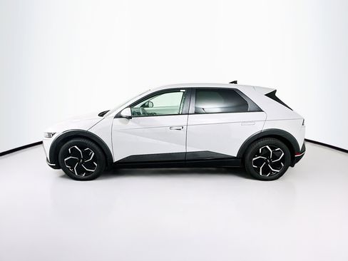 Used 2024 Hyundai Ioniq 5 SEL RWD image 4