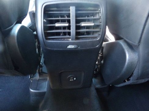 Used 2020 Ford Escape SEL AWD/4WD image 9