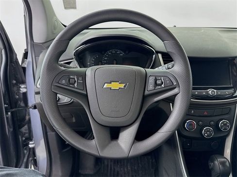 Used 2020 Chevrolet Trax LS w/ Tint and Cruise Package image 12