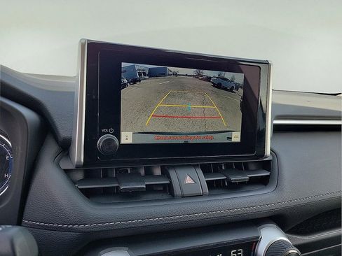Used 2025 Toyota RAV4 XLE image 16
