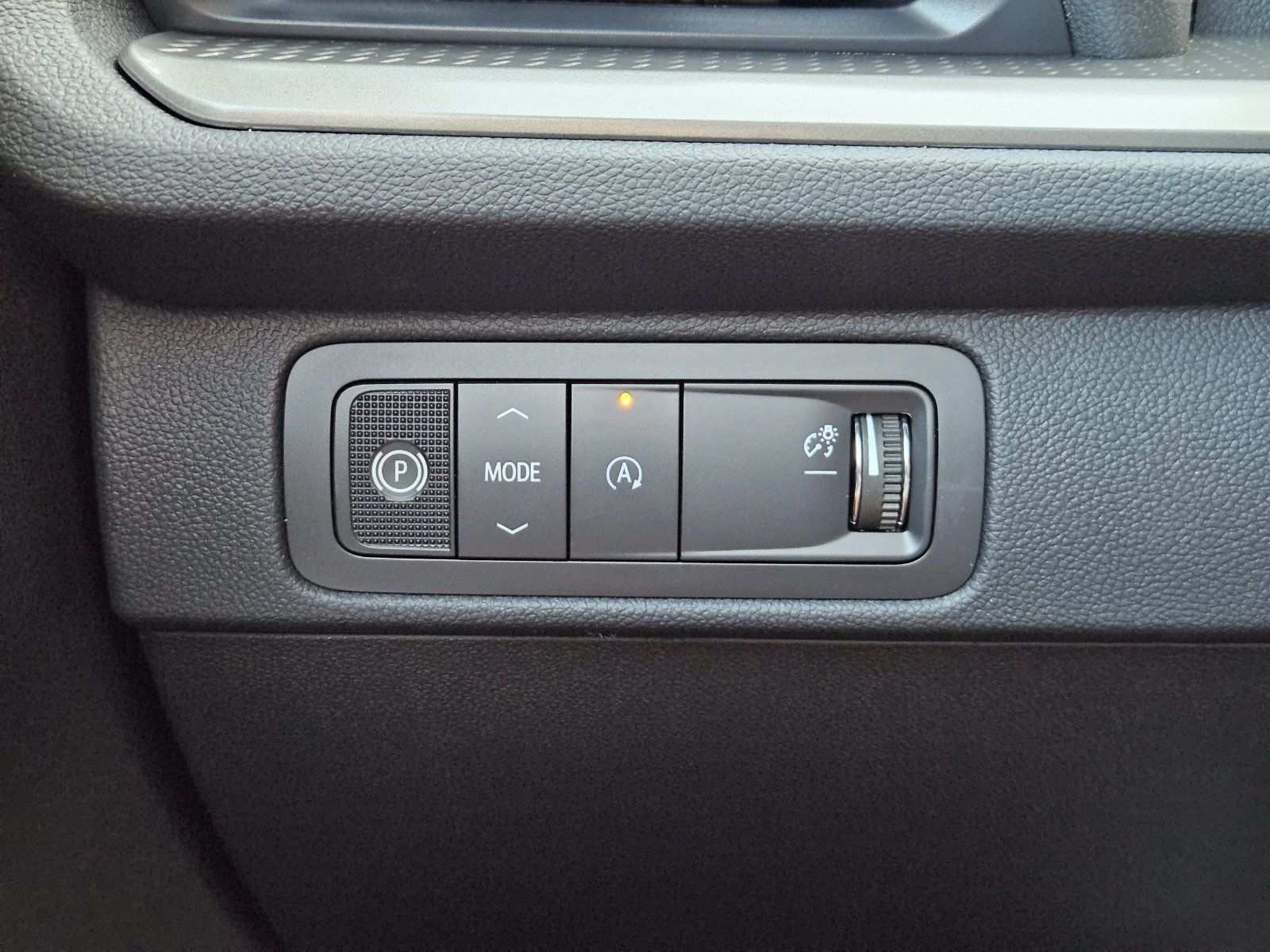 New 2027 Chevrolet Traverse LT FWD image 22