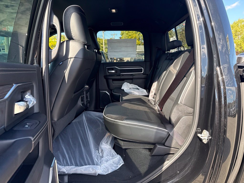 New 2027 RAM 2500 Laramie AWD/4WD image 21