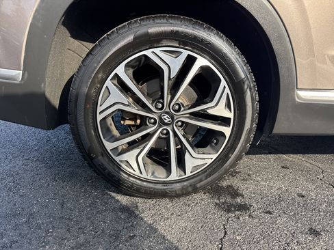 Used 2019 Hyundai Santa Fe Limited image 35