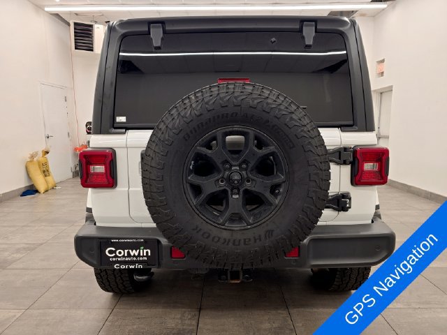 Used 2019 Jeep Wrangler Unlimited Sahara AWD/4WD image 4