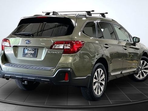 Used 2019 Subaru Outback 2.5i Touring w/ Popular Package #3A AWD/4WD image 2