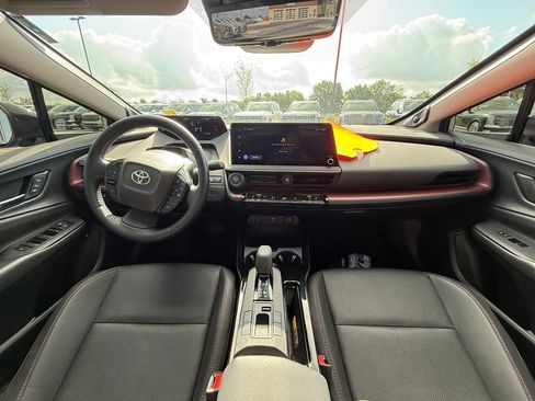 Used 2024 Toyota Prius Prime Premium w/ Advanced Technology Package FWD image 28
