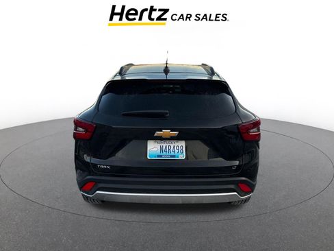 Used 2025 Chevrolet Trax LT image 5