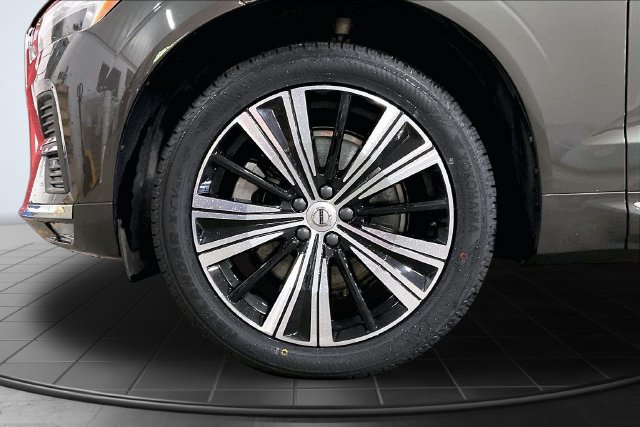 Certified 2022 Volvo XC60 B6 Inscription w/ Climate Package AWD/4WD image 12