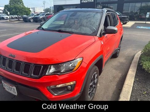 Used 2019 Jeep Compass Trailhawk w/ Cold Weather Group AWD/4WD image 2