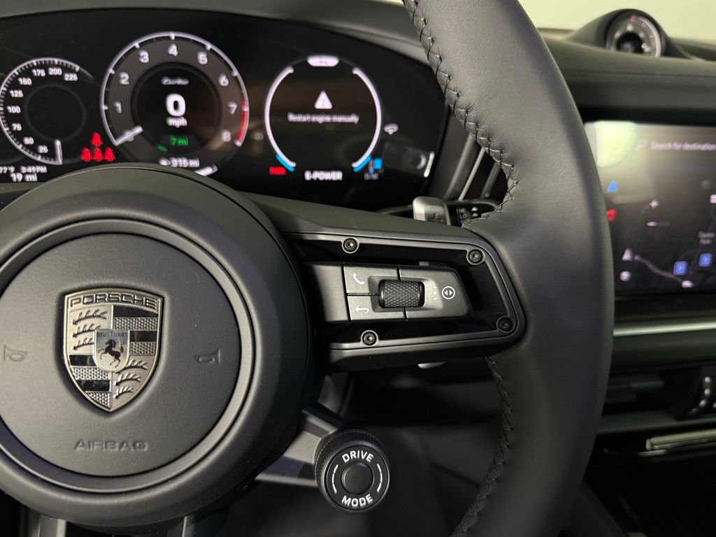 Certified 2026 Porsche Cayenne Turbo AWD/4WD image 37