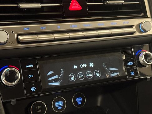 New 2026 Genesis G70 2.5T RWD image 20