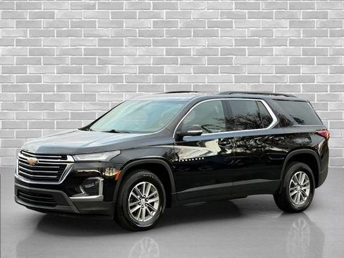 Certified 2023 Chevrolet Traverse LT image 3