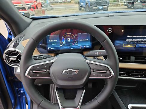 Certified 2026 Chevrolet Equinox ACTIV w/ Convenience Package III FWD image 23