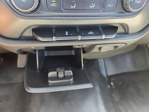 Used 2016 Chevrolet Silverado 1500 W/T RWD image 25