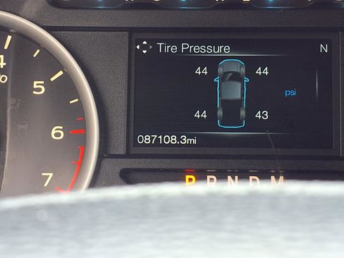 Used 2018 Ford F150 XLT w/ Equipment Group 302A Luxury image 18