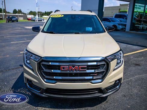 Used 2023 GMC Terrain AT4 w/ Infotainment Package II image 2