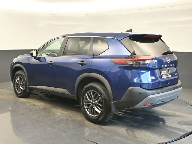 Used 2023 Nissan Rogue S AWD/4WD image 3