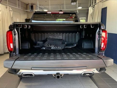 Used 2023 GMC Sierra 1500 SLT w/ SLT Premium Package AWD/4WD image 31