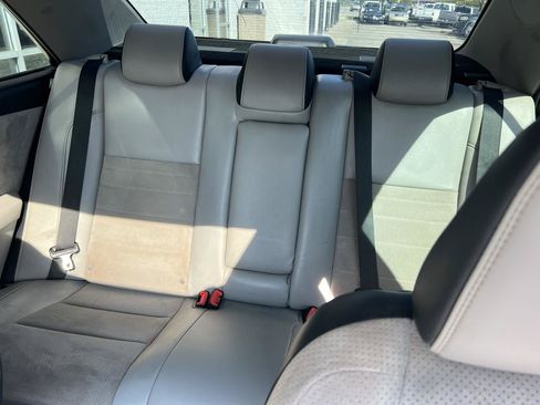 Used 2017 Toyota Camry XSE w/ Moonroof Package FWD image 16