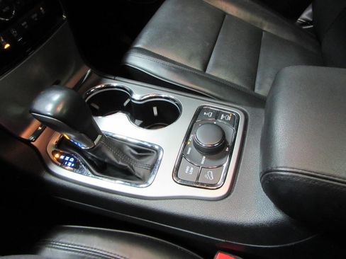 Used 2020 Jeep Grand Cherokee High Altitude AWD/4WD image 31