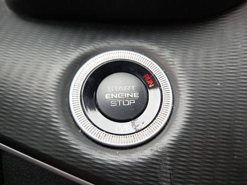 Used 2023 Jeep Grand Cherokee Altitude image 14