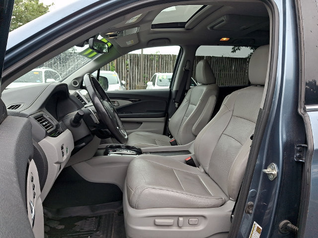 Used 2017 Honda Pilot Elite image 15
