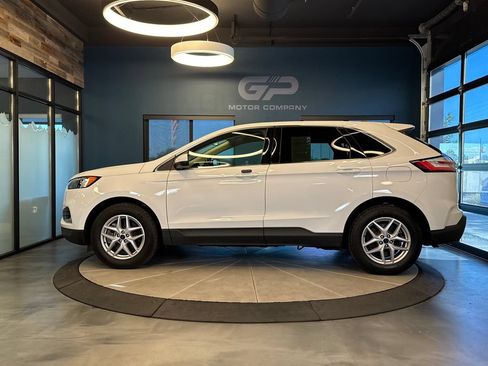 Used 2024 Ford Edge SEL AWD/4WD image 6
