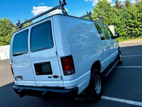 Used 2014 Ford E-250 and Econoline 250 w/ Power Group RWD image 5