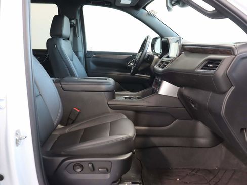 Used 2023 Chevrolet Tahoe Z71 w/ Luxury Package image 18