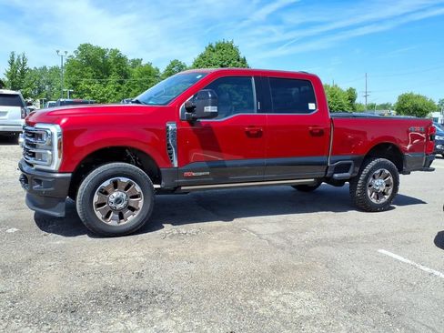 Used 2024 Ford F350 King Ranch AWD/4WD image 2