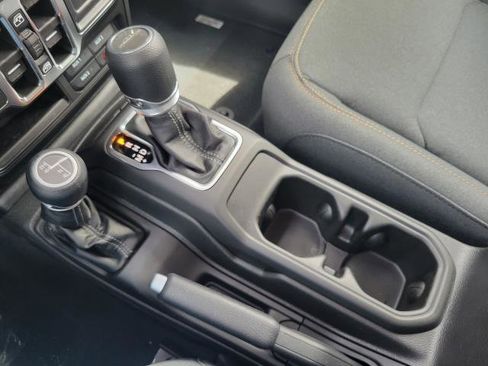 New 2026 Jeep Gladiator Sport image 20