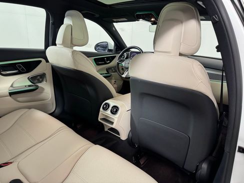 Certified 2025 Mercedes-Benz C 300 4MATIC Sedan image 16